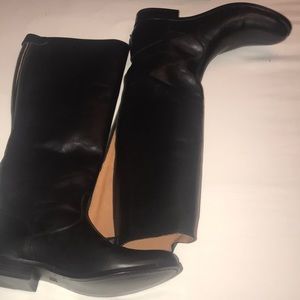 brand new Melissa button back zip .